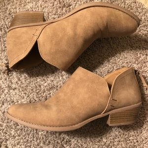 Size 8 Tan Booties